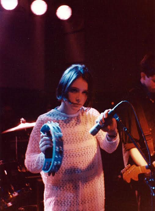 1992-02-13-slowdive-stockholm-rachel-goswell.jpg